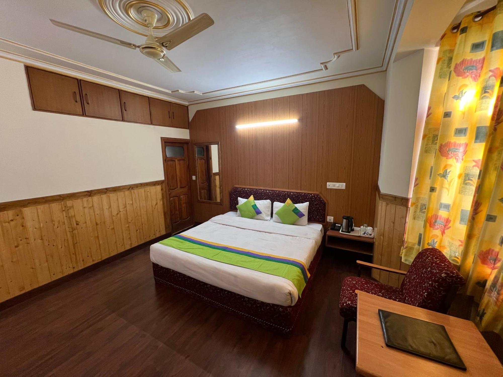 Woodstock Inn Manali エクステリア 写真
